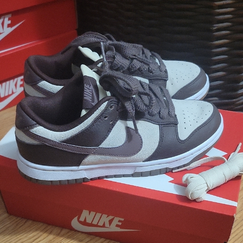 Nike Kids Chocolate Brown and Cream Sneakers
